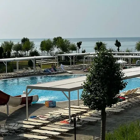 Premier Apartment